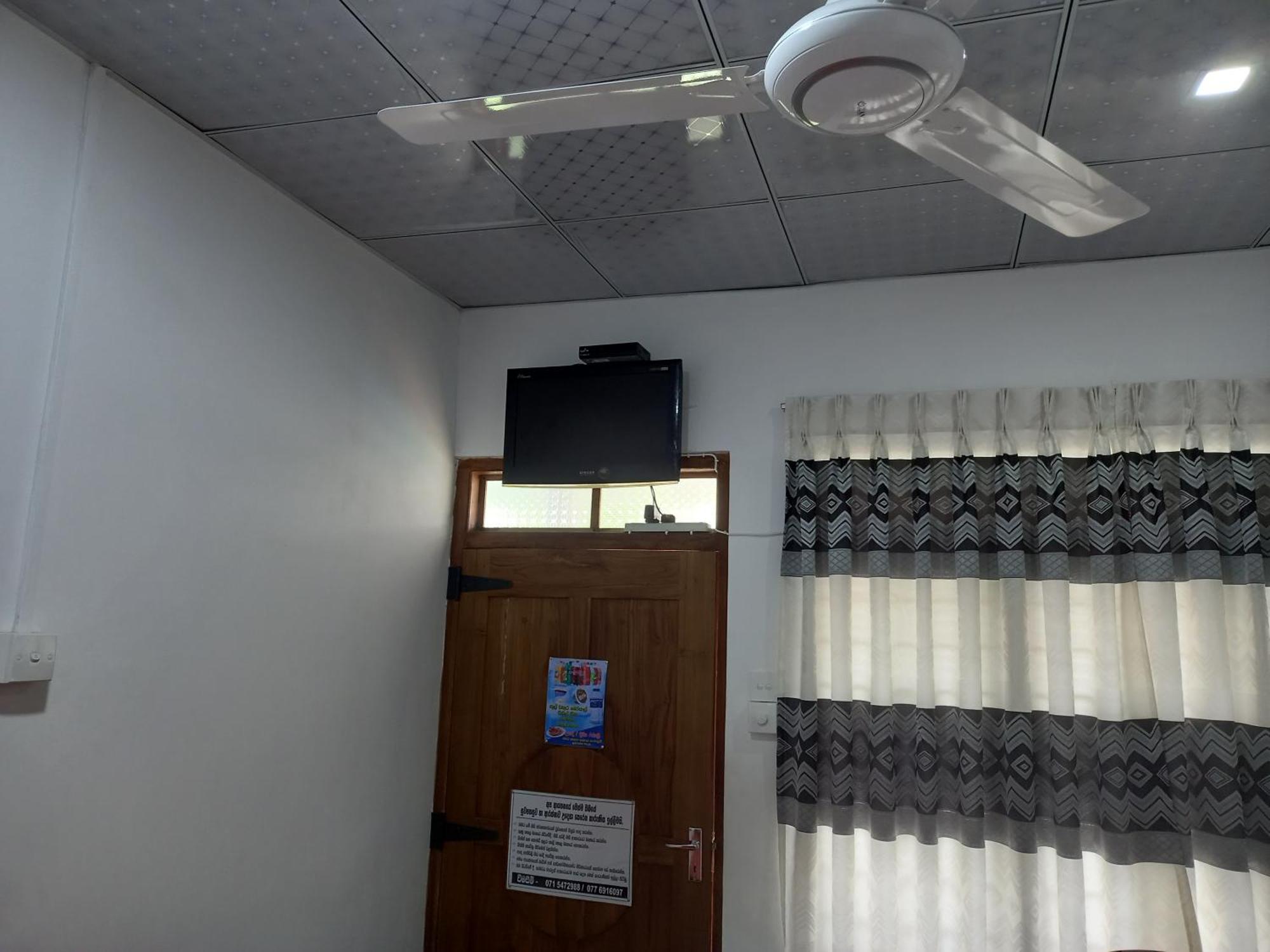 David Villa Anuradhapura Kamer foto